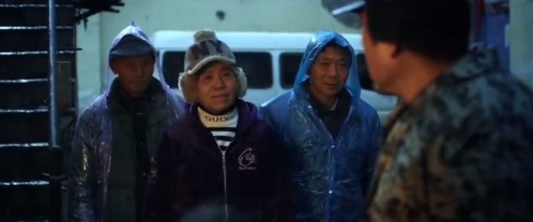 境内人员给间谍当线人还想考公境内人员与间谍接触并意图考公，后果与警示